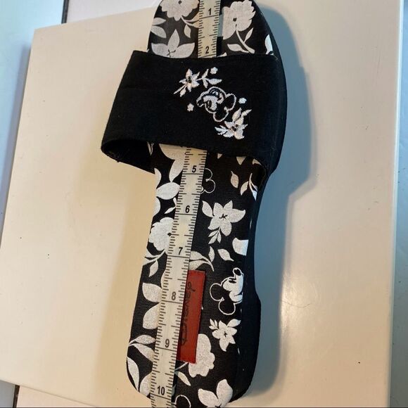 Disney Mickey White and Black Open Toe Sandals - Picture 5 of 6